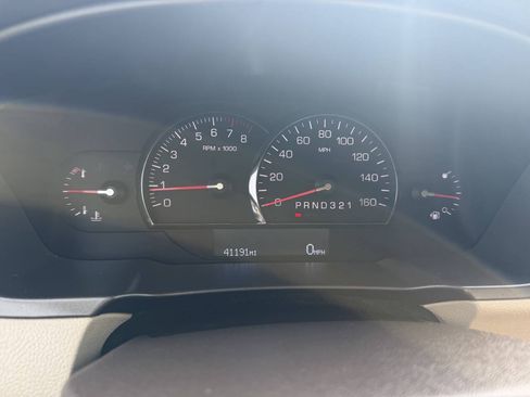 Used 2010 Cadillac DTS FWD image 19