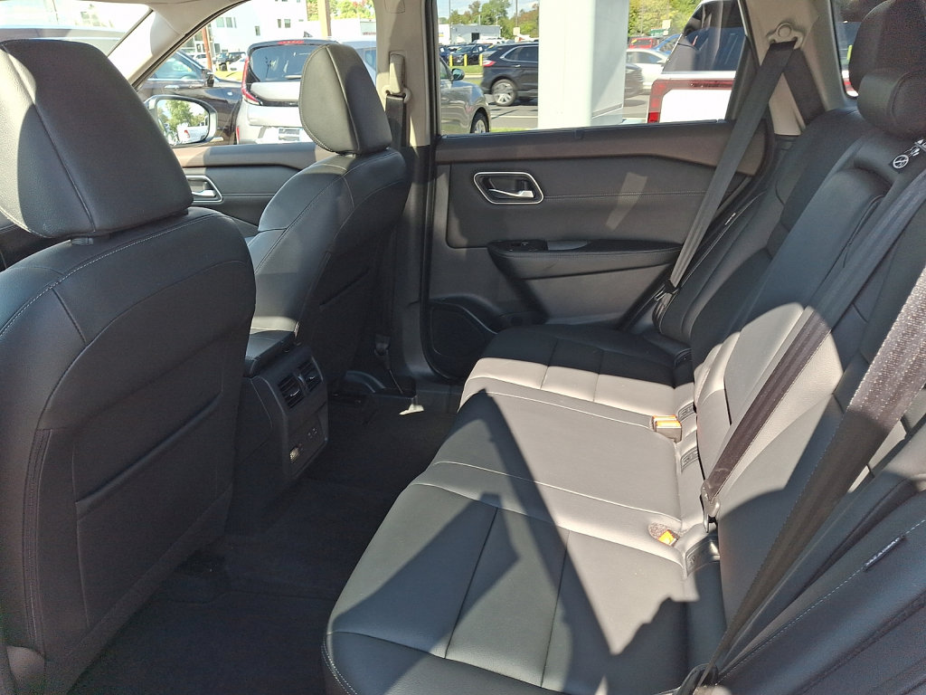 Used 2021 Nissan Rogue SL w/ Premium Package AWD/4WD image 20