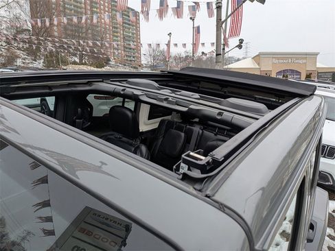 Used 2023 Jeep Wrangler Unlimited Sahara w/ Cold Weather Group image 20