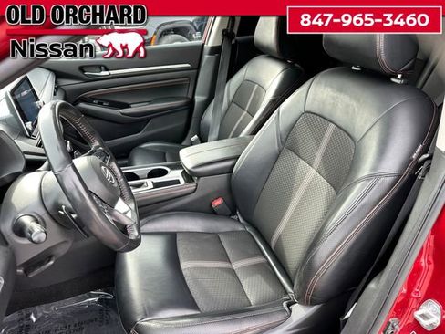 Used 2023 Nissan Altima 2.5 SR image 12