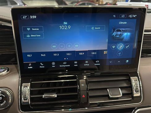 Used 2023 Lincoln Navigator Black Label AWD/4WD image 21