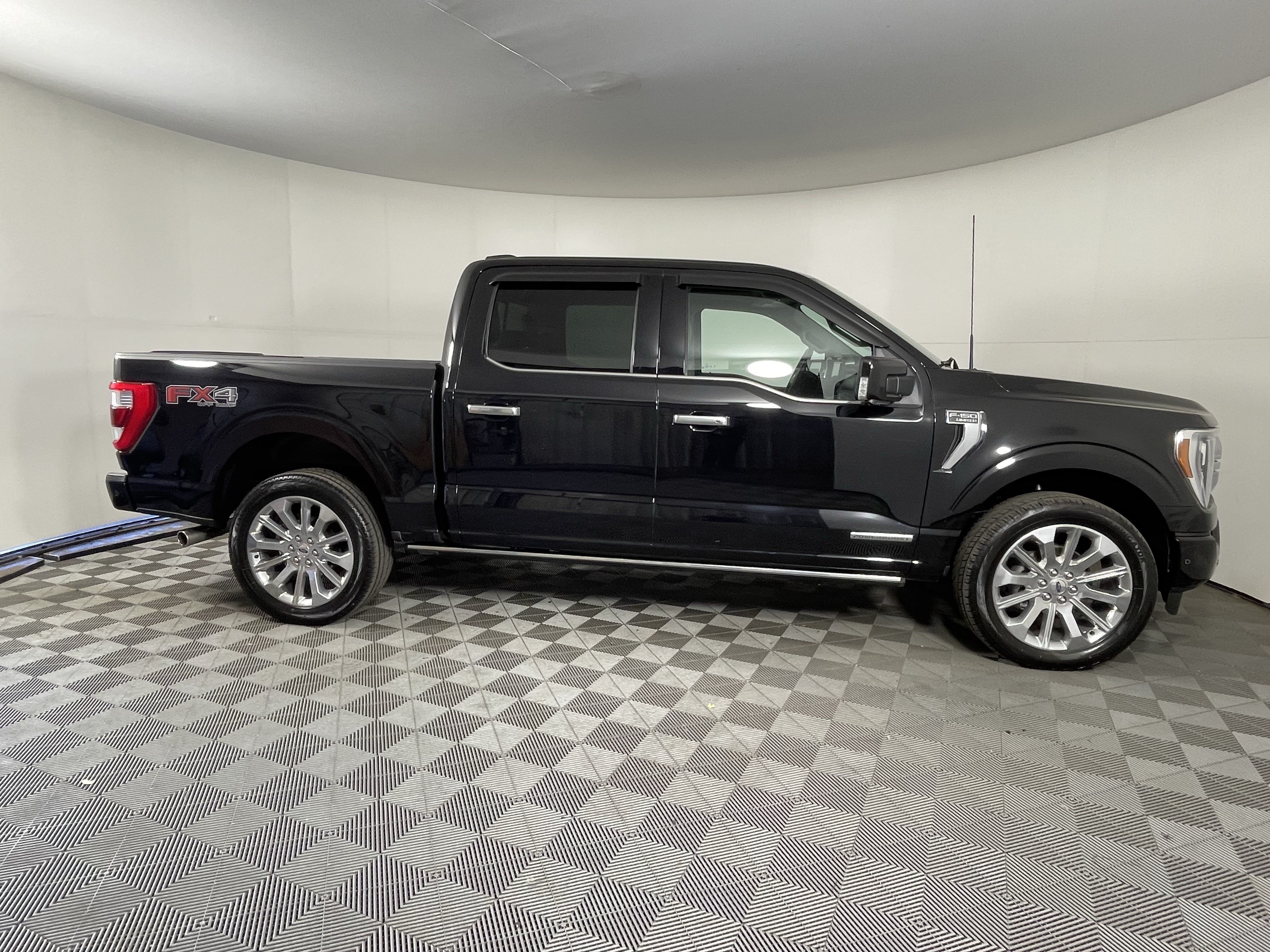 Used 2023 Ford F150 4x4 SuperCrew Hybrid image 6