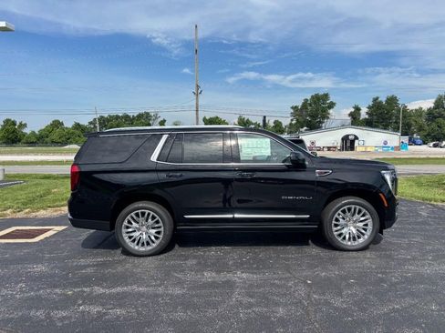 New 2026 GMC Yukon Denali w/ Denali Reserve Package AWD/4WD image 2