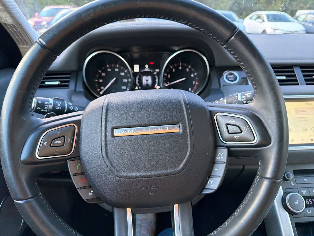 Used 2017 Land Rover Range Rover Evoque HSE AWD/4WD image 12