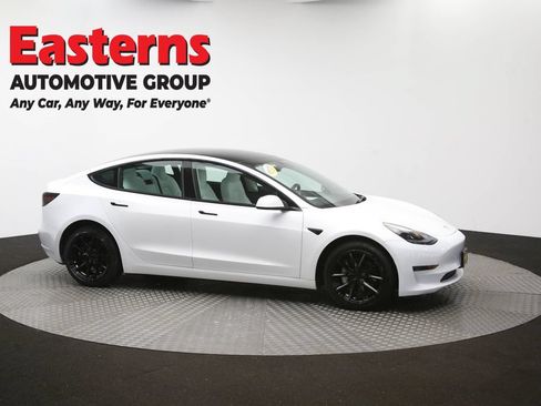 Used 2023 Tesla Model 3 Standard Range RWD image 41