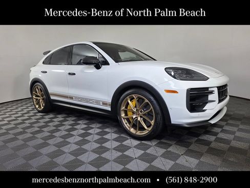 Used 2025 Porsche Cayenne Turbo GT AWD/4WD image 7