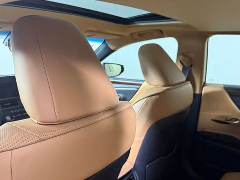 New 2025 Lexus ES 350 w/ Premium Package image 22