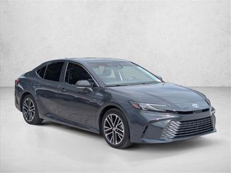 Used 2025 Toyota Camry XLE FWD video 3