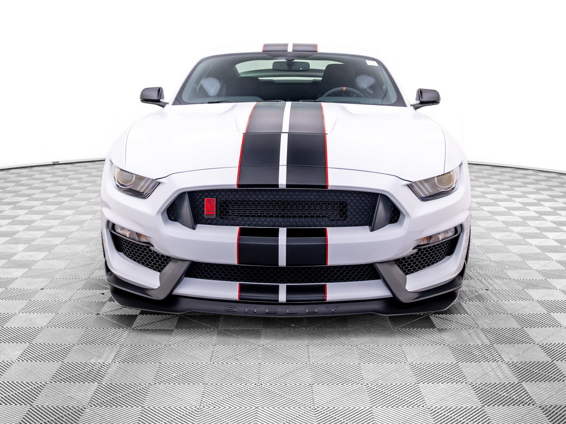 Used 2018 Ford Mustang Shelby GT350R w/ GT350R Equipment Group 920A RWD image 8