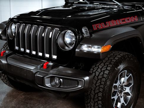 Used 2021 Jeep Wrangler Unlimited Rubicon AWD/4WD image 46