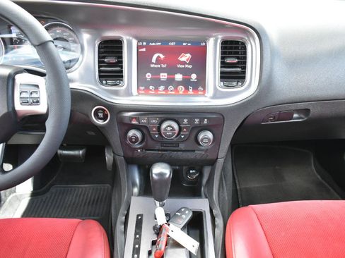 Used 2014 Dodge Charger R/T RWD image 18