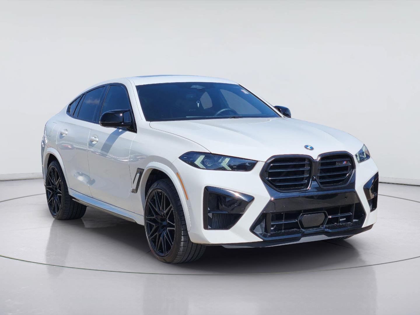 Used 2024 BMW X6 M Competition AWD/4WD image 3