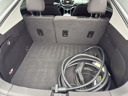 Used 2018 Chevrolet Volt LT w/ Comfort Package image 13