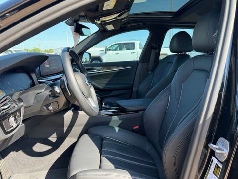 Used 2023 BMW 540i w/ Executive Package RWD image 14