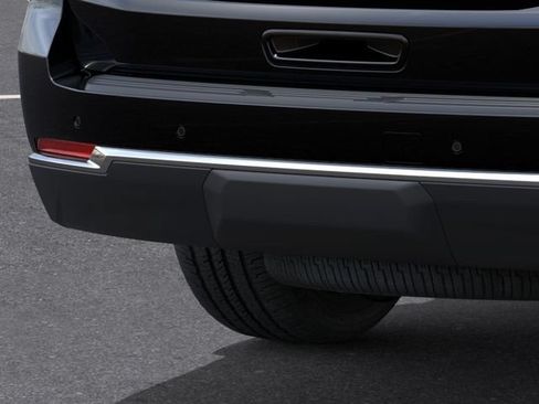 New 2026 Chevrolet Tahoe LS w/ LS Custom Edition AWD/4WD image 14