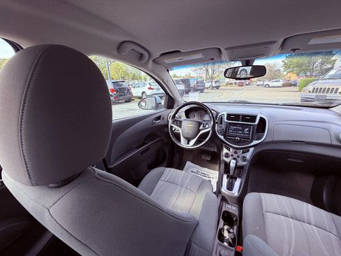 Used 2017 Chevrolet Sonic LT w/ Convenience Package image 20