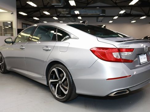 Used 2022 Honda Accord Sport image 5