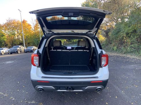 Used 2020 Ford Explorer Limited w/ Class III Trailer Tow Package image 27