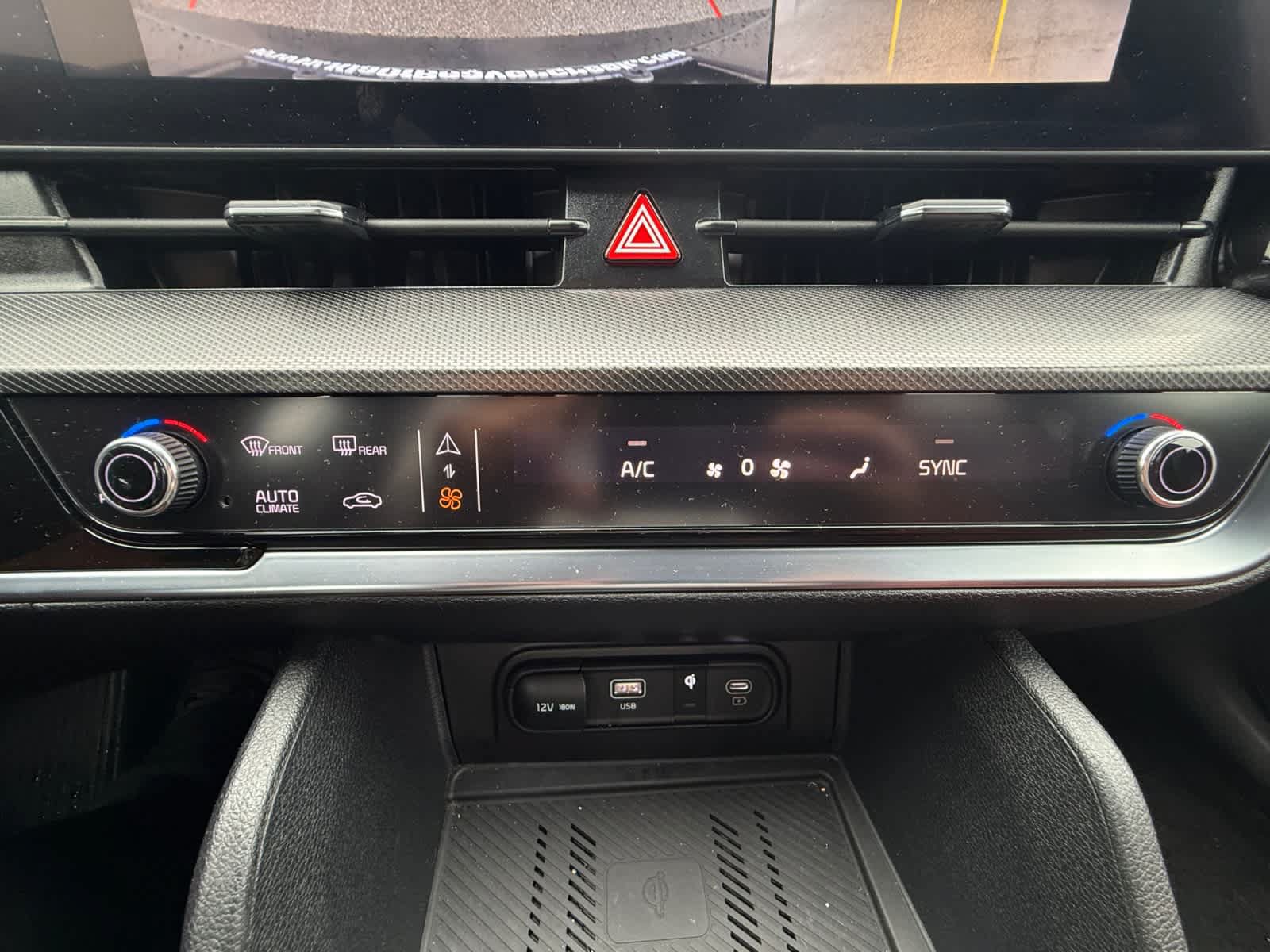 Certified 2025 Kia Sportage SX AWD/4WD image 17