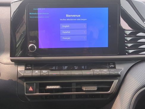 Used 2025 Toyota Camry SE FWD image 16