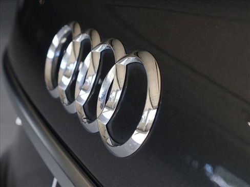 Used 2023 Audi Q5 2.0T Prestige w/ Prestige Package AWD/4WD image 30