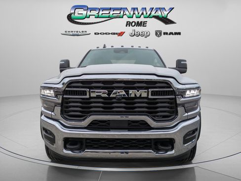 New 2026 RAM 5500 Tradesman AWD/4WD image 4