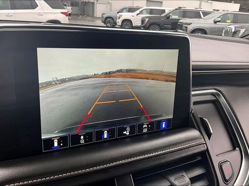 Used 2024 GMC Yukon AT4 w/ AT4 Premium Package image 22