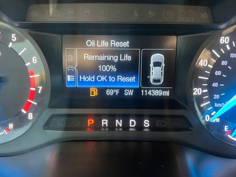 Used 2018 Ford Edge SE image 14