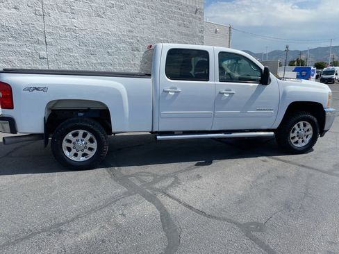 Used 2013 Chevrolet Silverado 2500 LTZ w/ LTZ Plus Package image 10