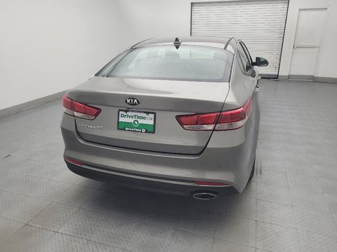 Used 2018 Kia Optima LX w/ Convenience Package FWD image 7