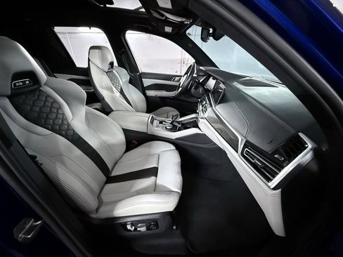 Used 2022 BMW X5 M w/ Competition Package 2 image 28