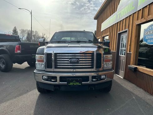Used 2009 Ford F250 Lariat image 2
