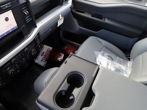 Used 2024 Ford F550 4x4 Regular Cab Super Duty image 27