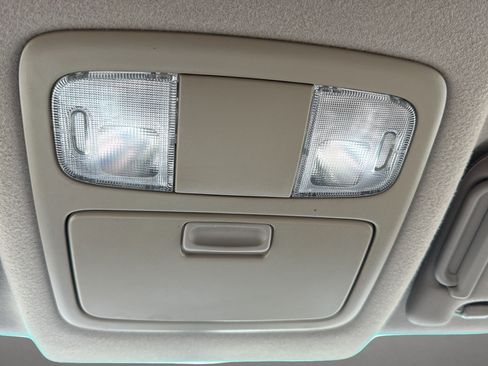 Used 2006 Toyota 4Runner SR5 RWD image 28