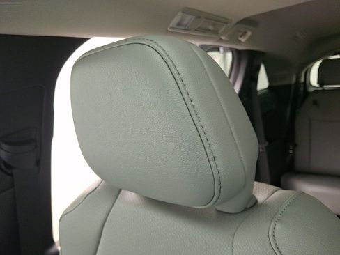 Used 2026 Toyota Sienna XLE FWD image 16
