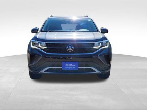 Used 2022 Volkswagen Taos SEL AWD/4WD image 3