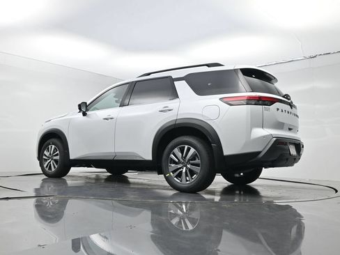 New 2026 Nissan Pathfinder SL FWD image 21