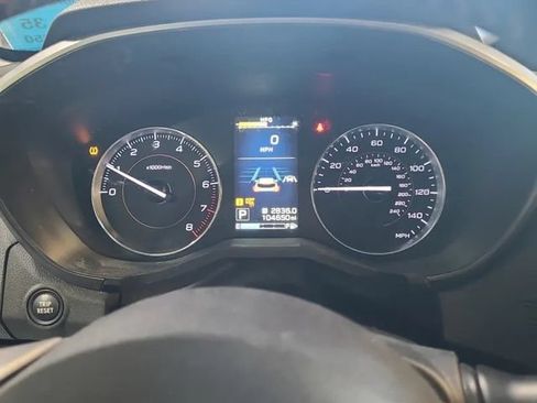 Used 2019 Subaru Crosstrek 2.0i Limited w/ Moonroof Package w/Navigation AWD/4WD image 11