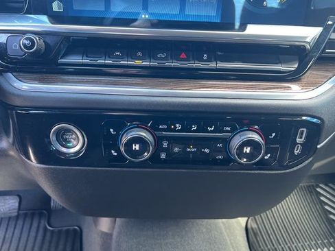 Used 2022 Chevrolet Silverado 1500 LT image 21