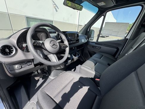 New 2025 Mercedes-Benz Sprinter 2500 image 16