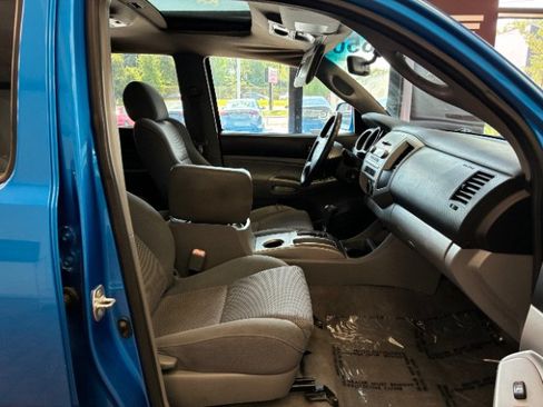 Used 2007 Toyota Tacoma PreRunner RWD image 26