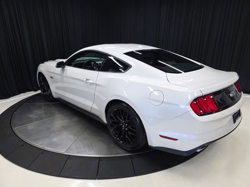 Used 2017 Ford Mustang GT Premium w/ GT Performance Package RWD image 11