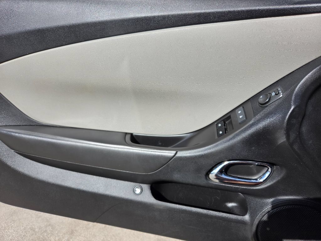 Used 2013 Chevrolet Camaro LS RWD image 14