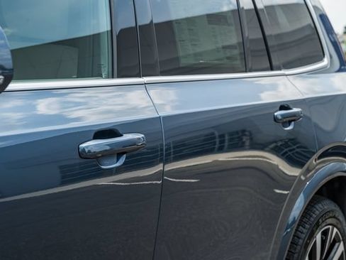 New 2026 Volvo XC90 T8 Core AWD/4WD image 16