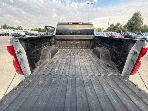 Used 2024 Chevrolet Silverado 1500 Custom Trail Boss AWD/4WD image 17