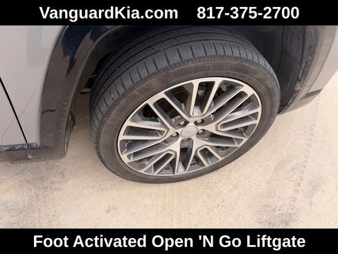 Used 2022 Jeep Compass Limited w/ Elite Group AWD/4WD image 11