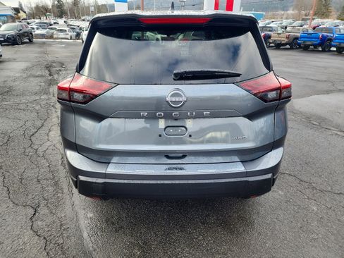 New 2026 Nissan Rogue SV image 7
