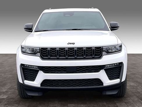 New 2026 Jeep Grand Cherokee Limited AWD/4WD image 14