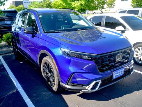 Used 2023 Honda CR-V Sport Touring image 4