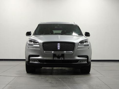 Used 2022 Lincoln Aviator Reserve w/ Equipment Group 201A AWD/4WD image 9